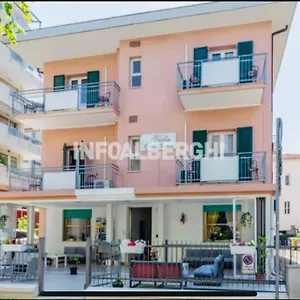 Cristina Hotel